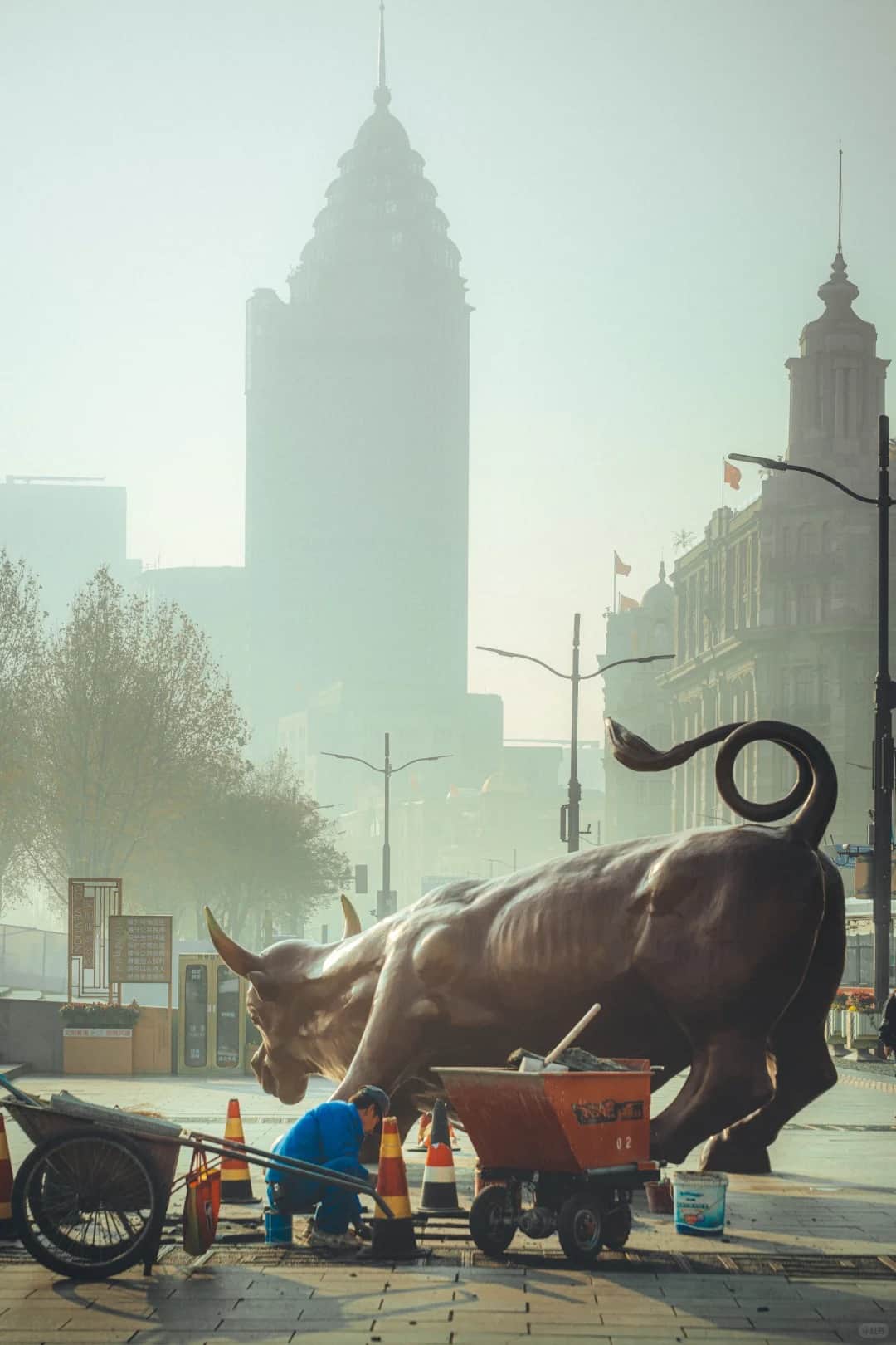 Shanghai Bund gateway route photo