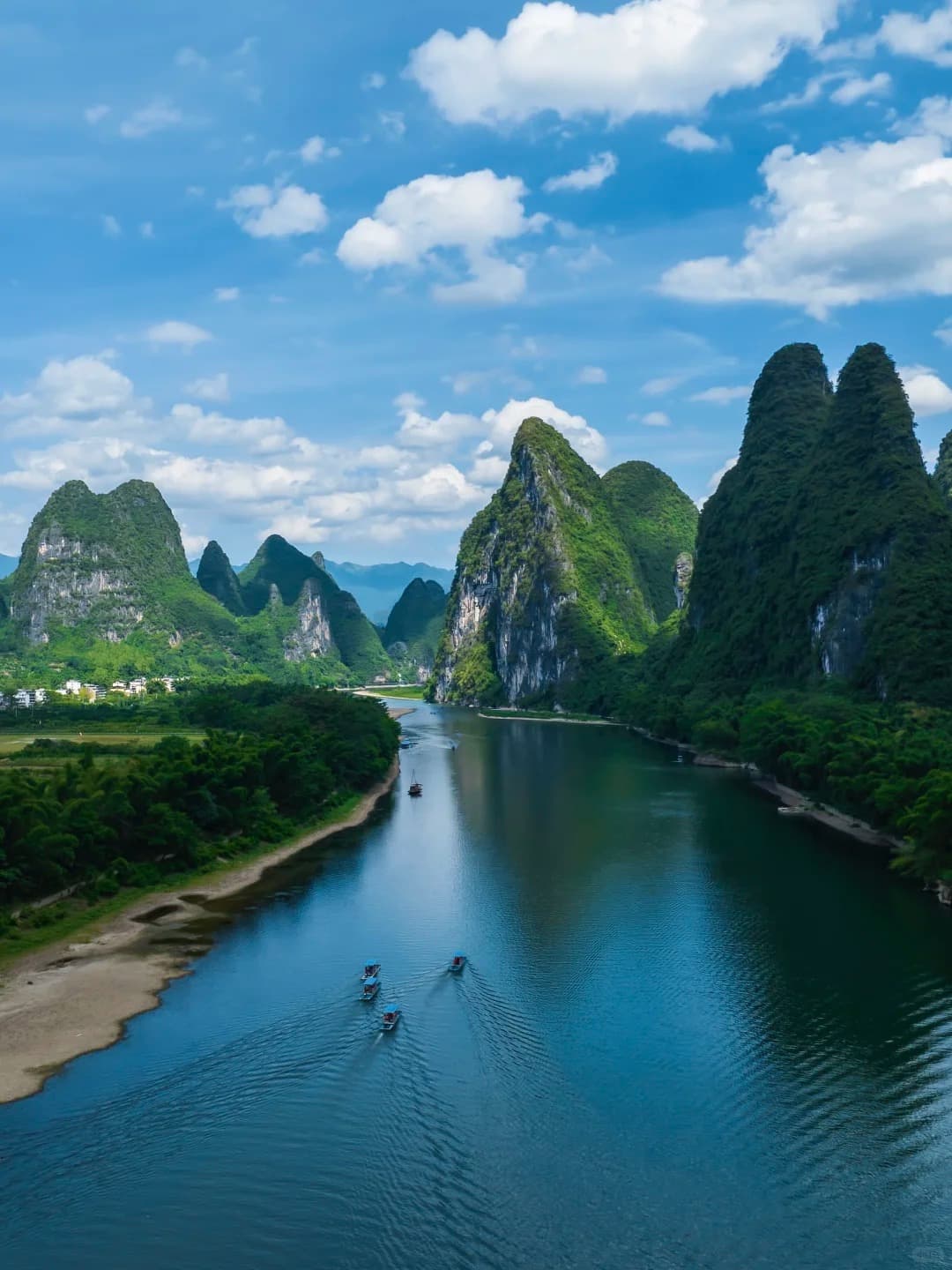Li River karst scenery for a classic China with Guilin route