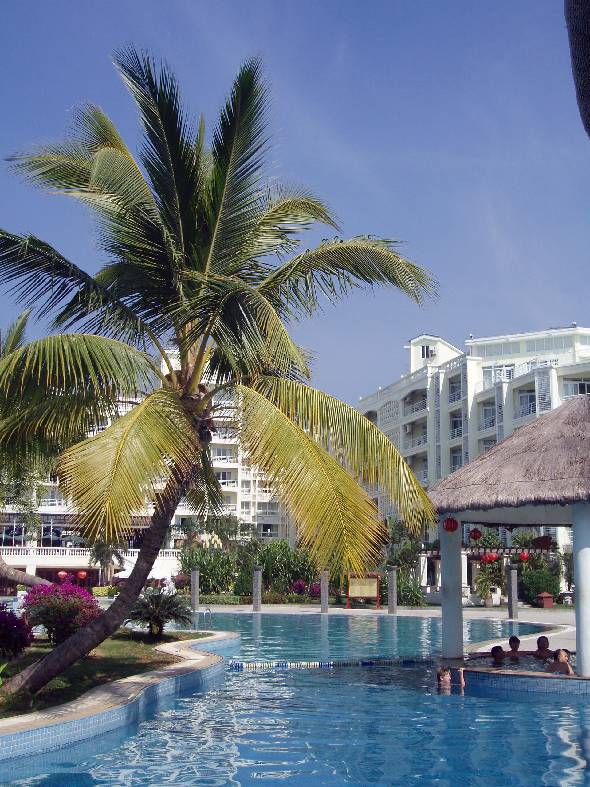 Sanya Yalong Bay for a coastal China route
