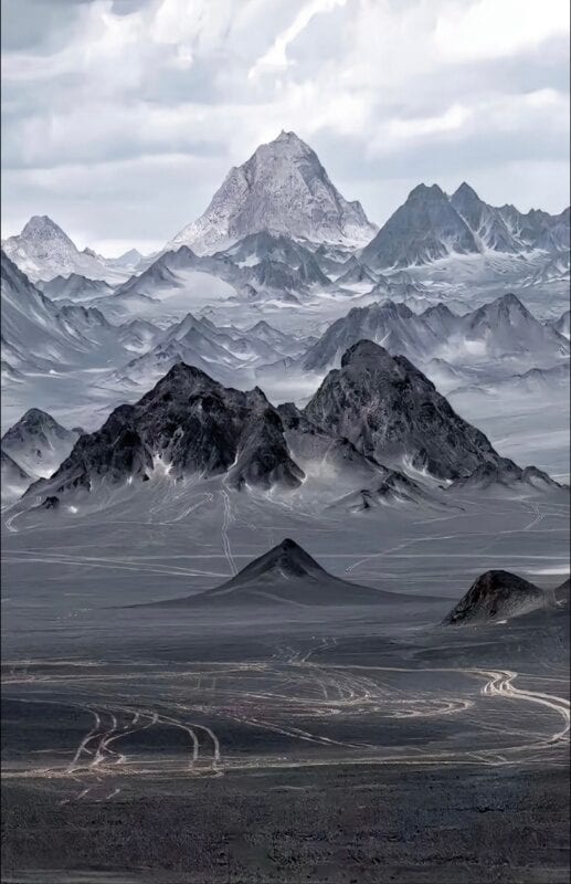 水上雅丹7天6晚黑独山地貌路线图片