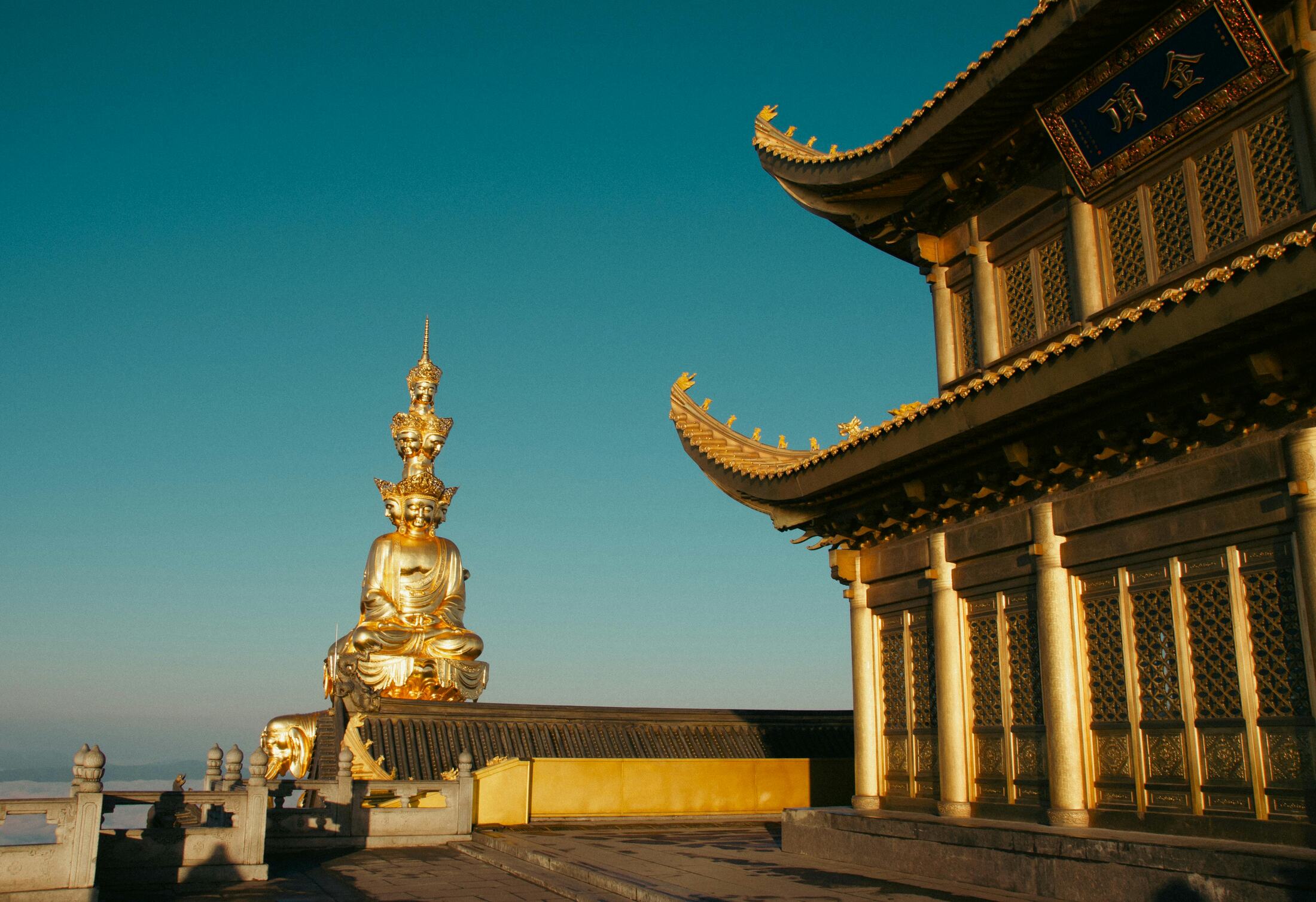 Leshan or Emei Sichuan culture extension