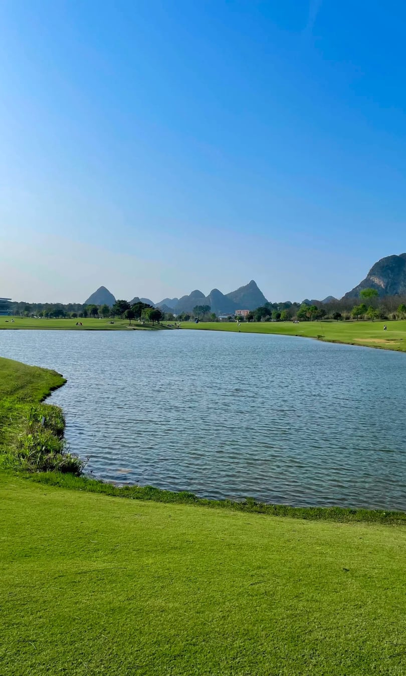 Guilin soft scenery contrast route photo