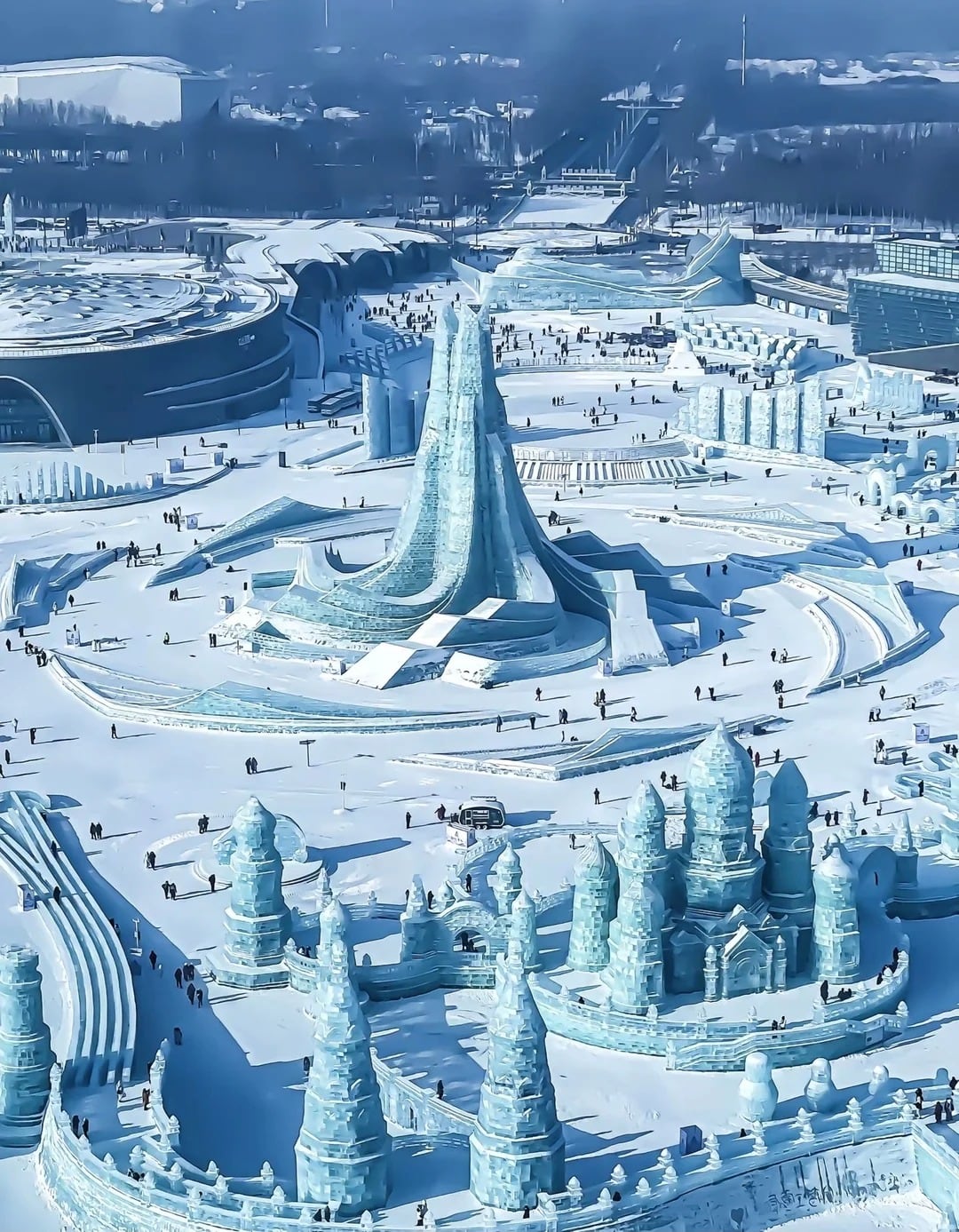 Harbin Ice and Snow World night window route photo