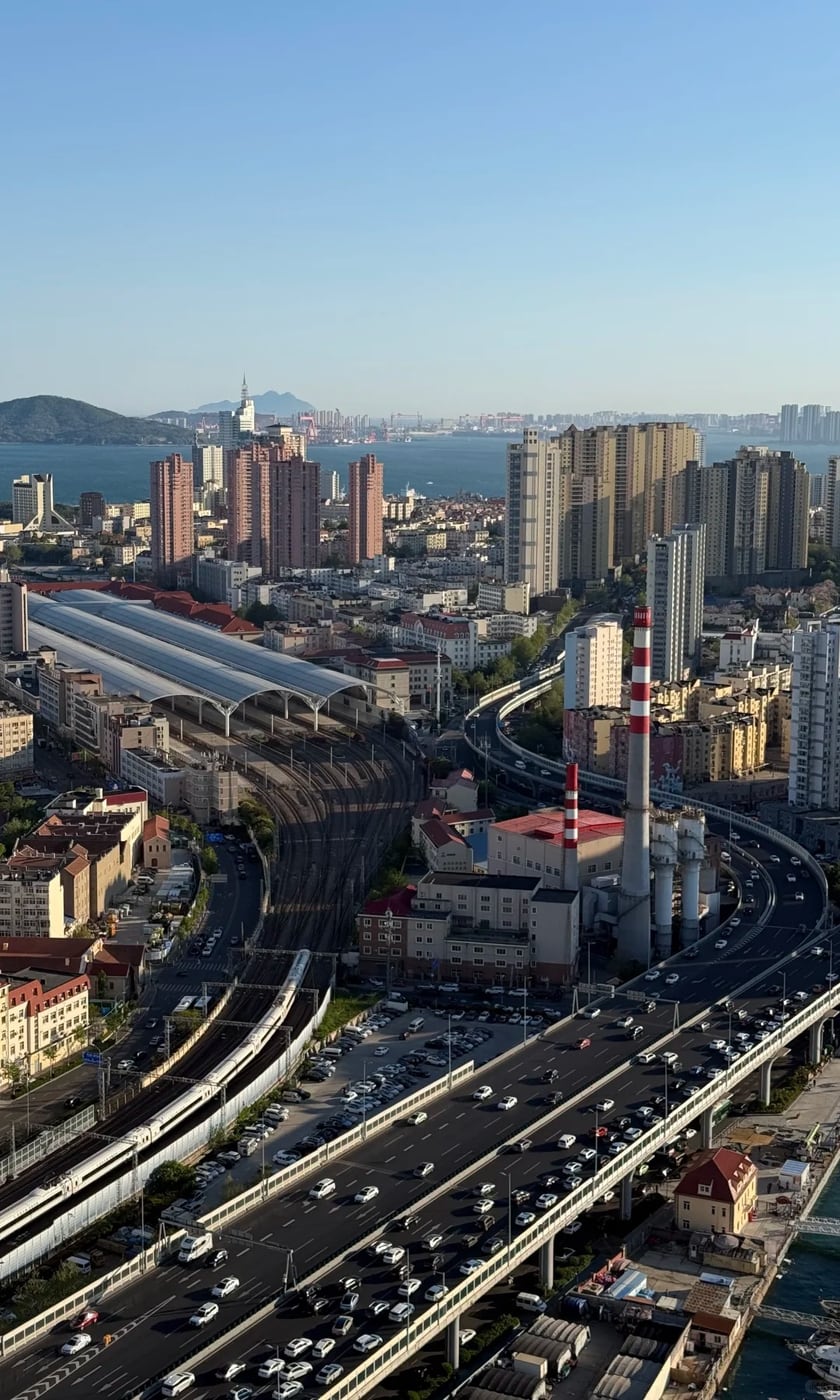Qingdao coast and seaside buffer route photo