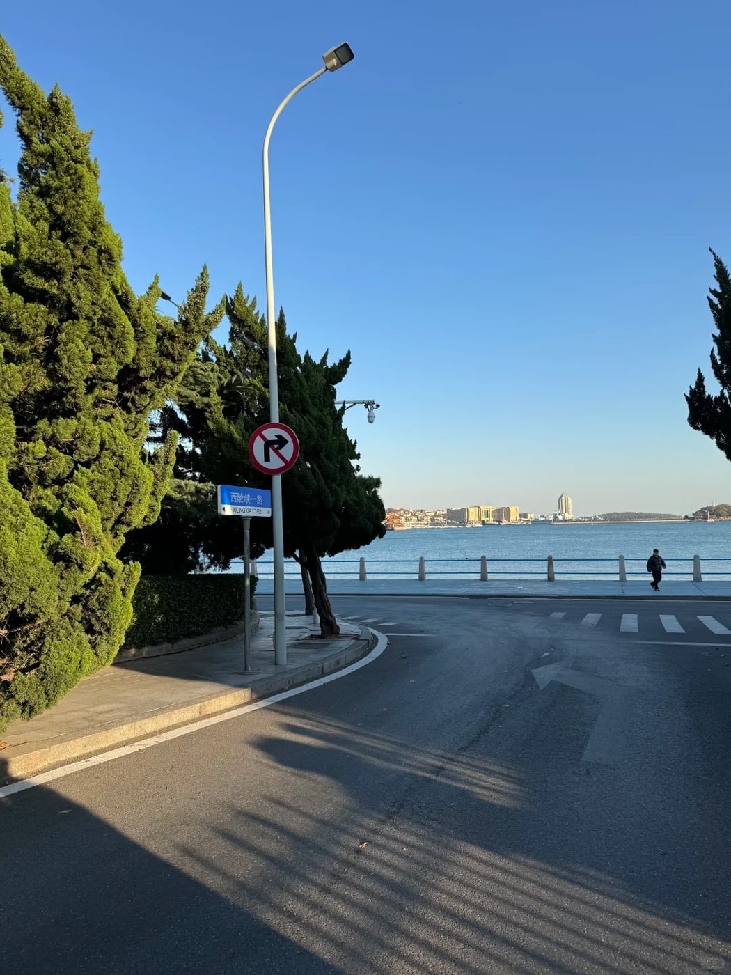 Qingdao coast and seaside buffer route photo