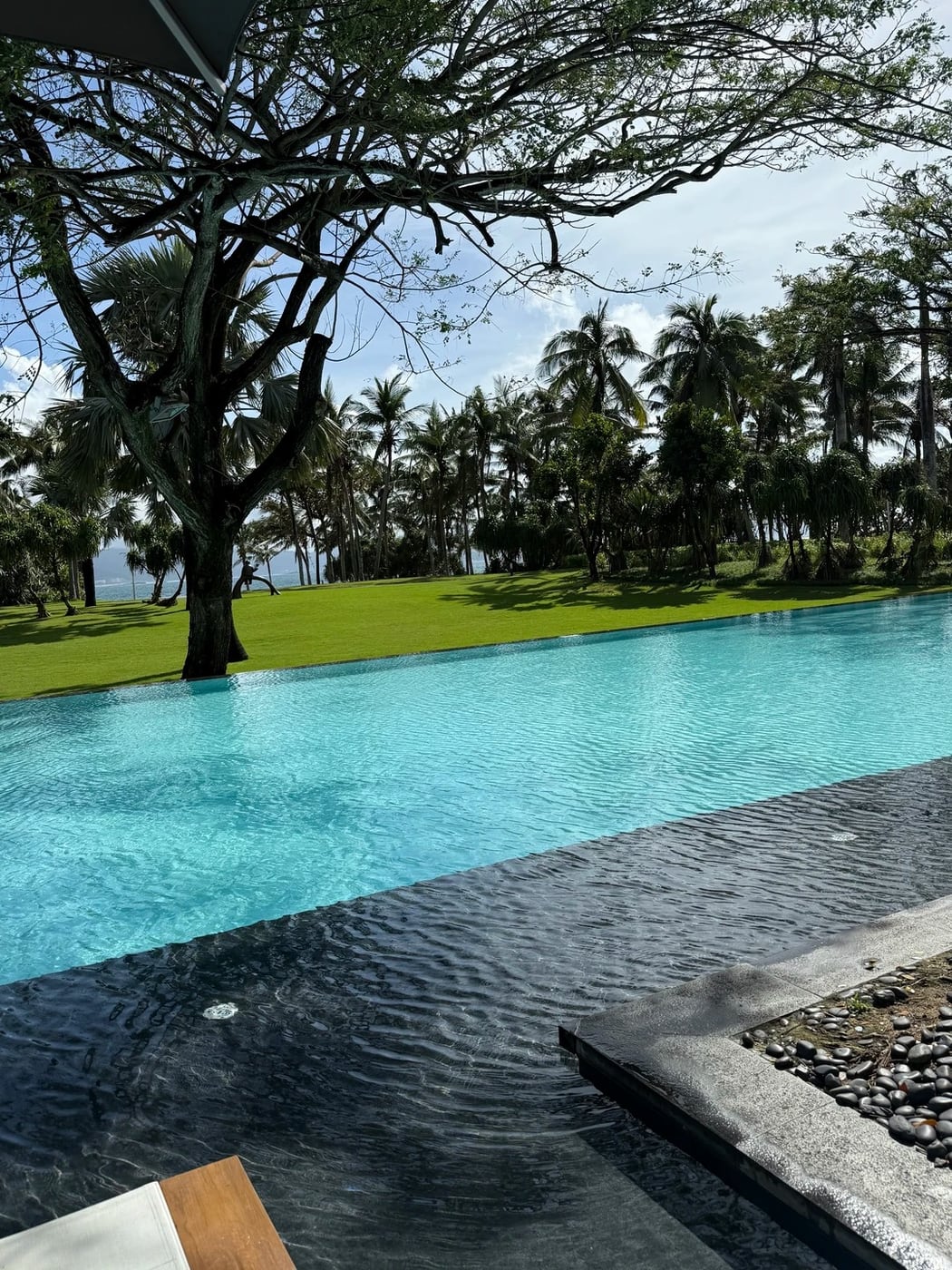 Sanya resort and beach base route photo