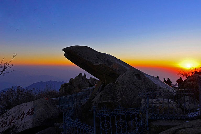 Mount Tai walking and cableway check route photo