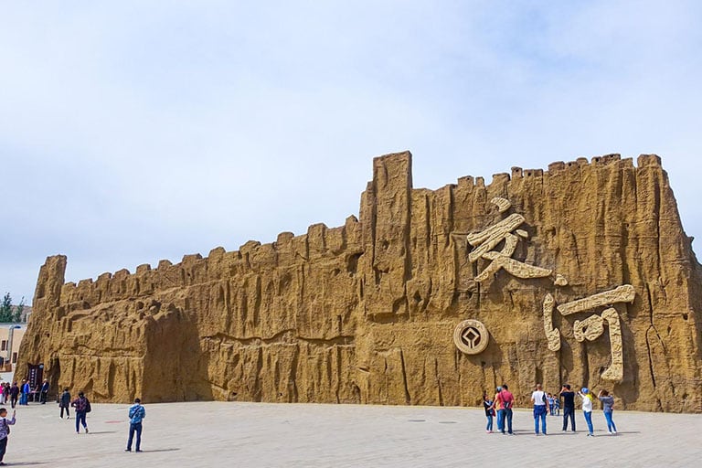 Turpan heat-aware oasis layer route photo
