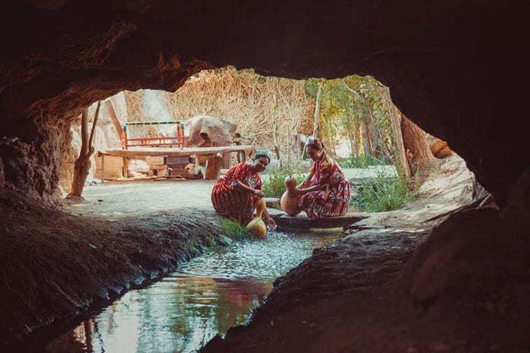 Turpan heat-aware oasis layer route photo