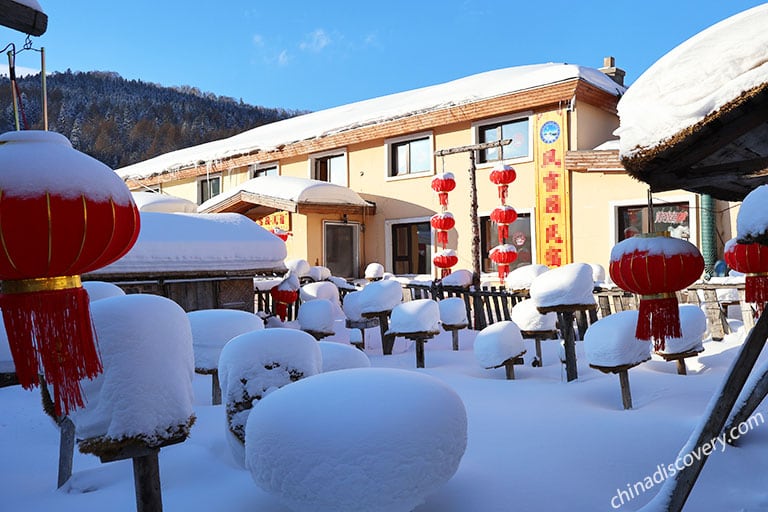 China Snow Town road-and-lodge check route photo