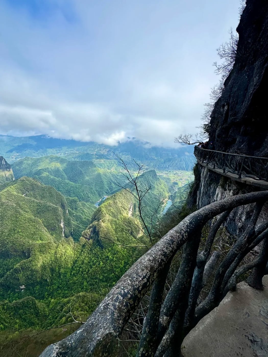 Tianmen Mountain weather and height check route photo