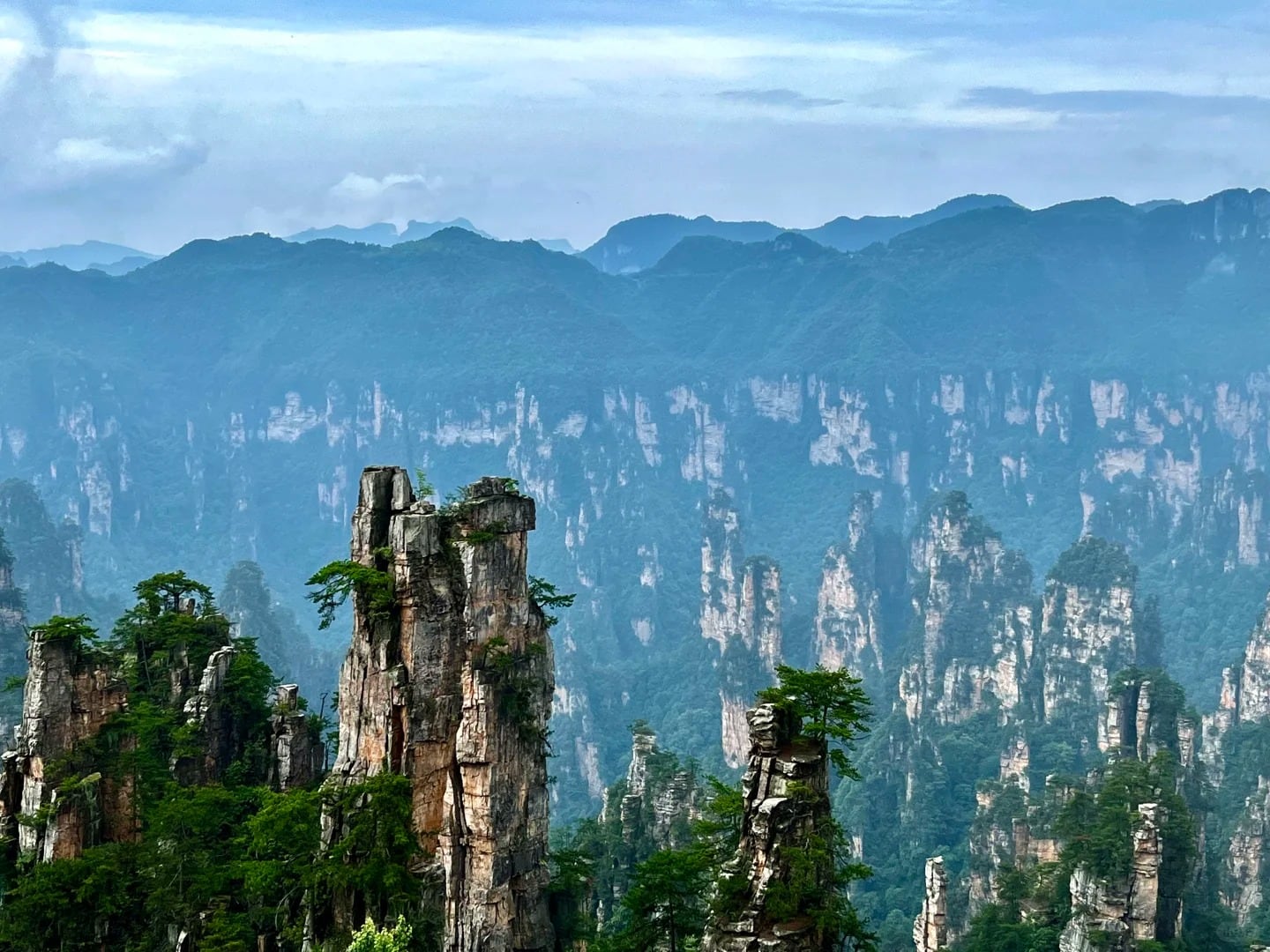 Wulingyuan pillar forest route photo